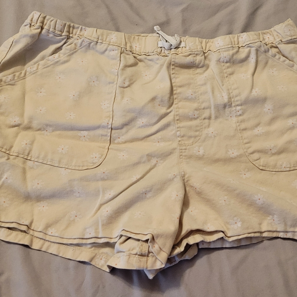 Girls's Cream Shorts